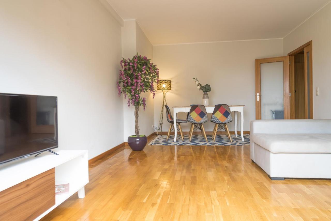 Modern Leca By Homing Leca da Palmeira Exterior photo